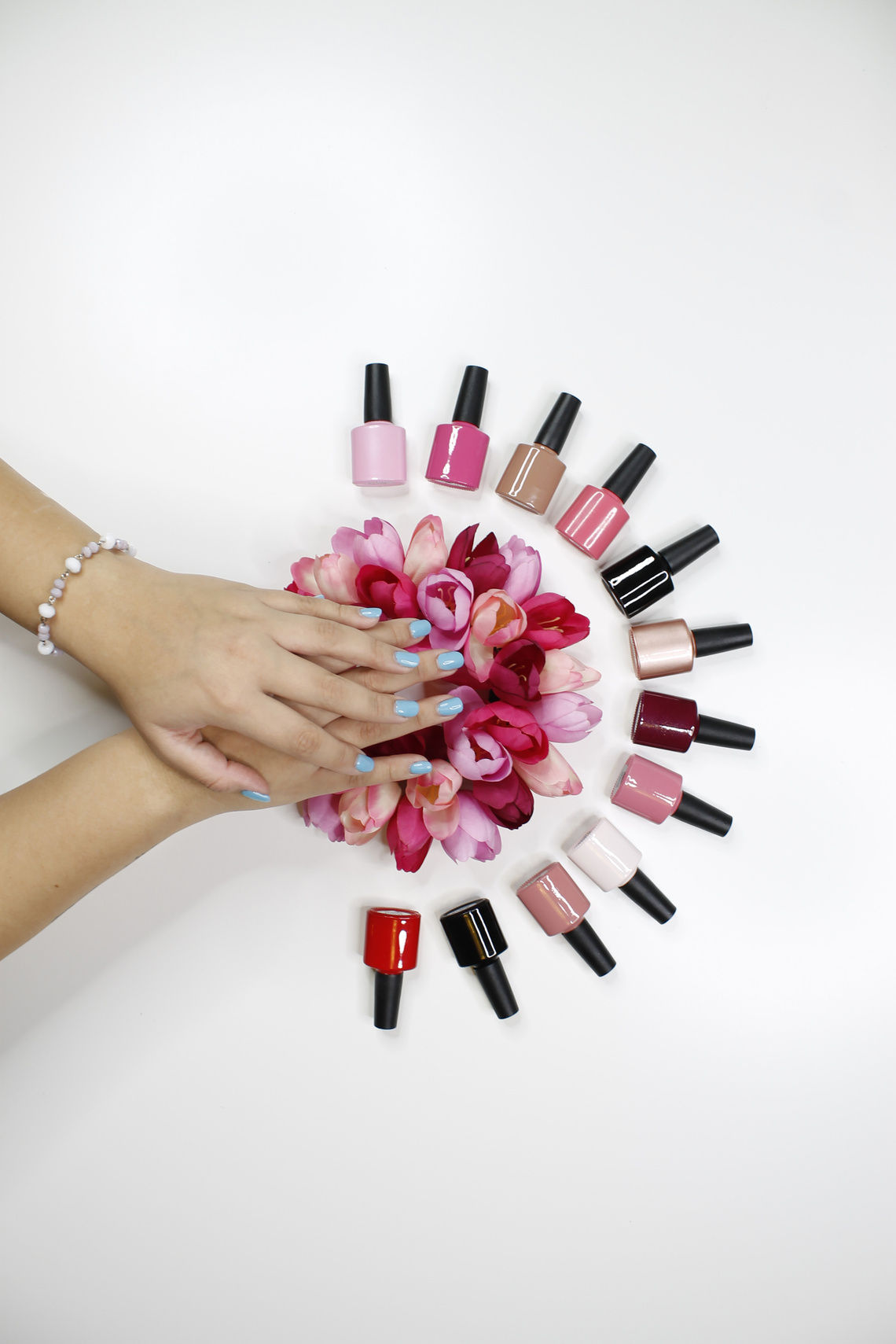 Acrylic nails with gel polish